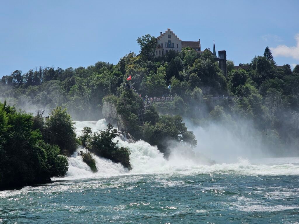 萊茵瀑布(Rheinfall)